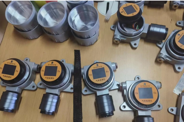 关于四合一气体检测仪常见问题